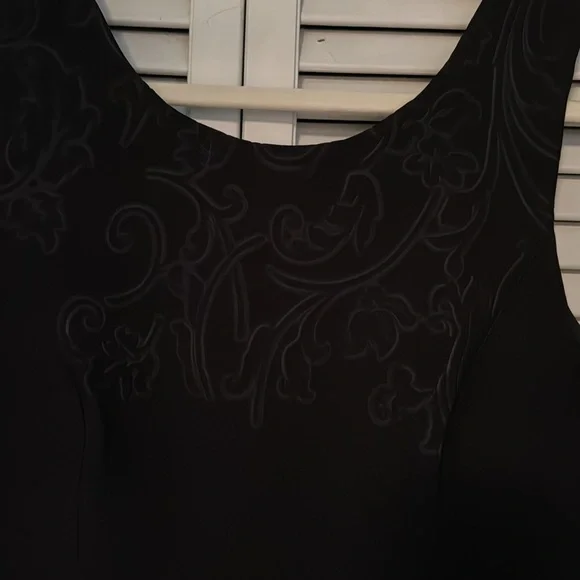 Vera Wang Size 12 black Cocktail Dress with Embellished detailed print in Fabric - Picture 2 of 13